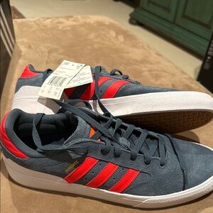 Adidas Men's Gray and Red Sneakers